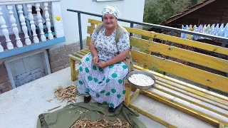 "Ne bojim se teška rada, kuću ako treba ozidati!" - Nena Saba iz Starina