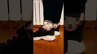 кроссовки или туфли?👟👠