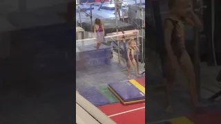 amazing 6 year old gymnast doing a kip and castaway kip