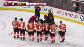 Michal Neuvirth fainted during the game. 01 april 2017 - Flyers vs Devils