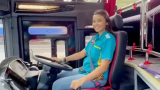 Mbak Aprillia D Lestari, bus Bagong