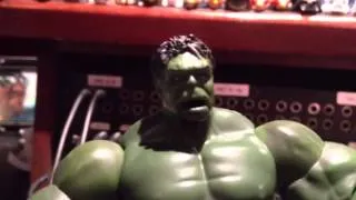 Hulk sings Merry Christmas