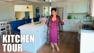 A TOUR OF MY KITCHEN