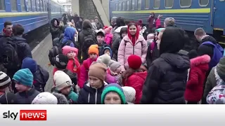 Ukraine Invasion: Orphans flee fighting in south of Ukraine
