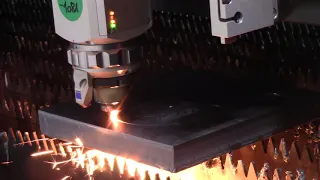 Laser Pierces 1 Inch Steel in 1 second