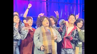 Rent MNL Cast Sings 'Seasons of Love'