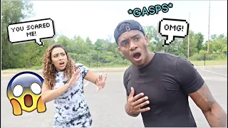 GASPING FOR NO REASON TO SCARE MY GIRLFRIEND! *HILARIOUS*