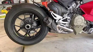 Ducati Panigale V4 with Arrow Exhaust - LOUD!