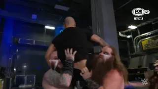 The Viking Raiders atacan a Braun Strowman & Ricochet en Backstage -WWE Smackdown 14/04/2023 Español