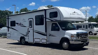 NO SLIDES!!! Perfect Couples Motorhome for National Parks!