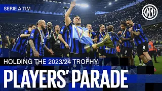 PLAYERS' PARADE ⭐⭐ | HOLDING THE 2023/24 TROPHY 🏆🖤💙