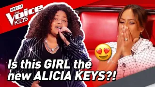 A YOUNG girl AMAZES coaches with her voice in The Voice Kids! 🤩 | Road To