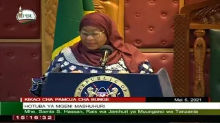 Tanzania President Samia Suluhu shares light moment during her addresses to Kenyan Parliament