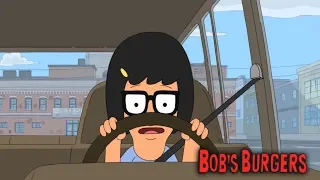 Tina conduce un auto - Bob's Burgers