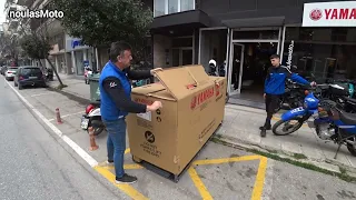 Unboxing YAMAHA TMAX 560 scooter 2024