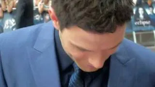 Kellan Lutz Signing Autographs at the UK Eclipse Premiere