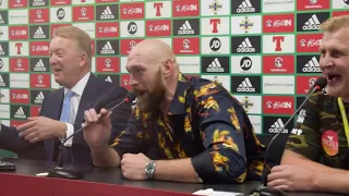 GIVE US A SONG! - TYSON FURY & FRANK WARREN BLAST OUT 'AMERICAN PIE' IN POST FIGHT PRESS CONFERENCE