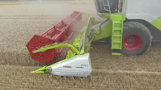 Claas Tucano 570 Combine Harvester