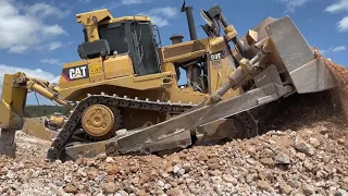 Caterpillar D9T Bulldozer Ripping Hard Rock - Diastasi Ateve