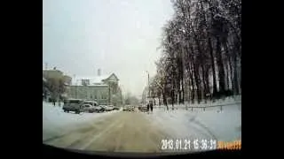 Шуя,Лада Калина и Опель Астра и Снег на дороге.wmv