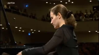 H. Grimaud 1/3 Rachmaninov piano concerto No.2 in C minor, op.18 [Moderato]