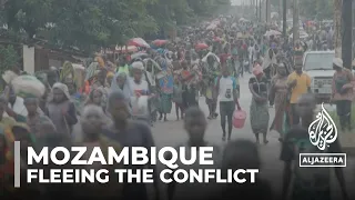 Mozambique fighting: Tens of thousands flee renewed attacks