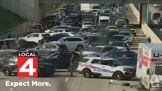 Crash closes southbound lanes of Lodge Freeway at Chicago Boulevard