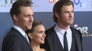 Tom HIDDLESTON & Co,THOR The Dark Kingdom Germany premiere 27/10/13 Berlin LONG VERSION [HD]