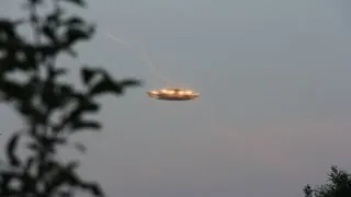 В небе над Челябинском зафиксировано необычное сияние НЛО, 16.06.2013