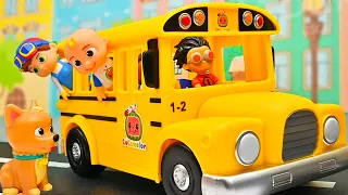 Cocomelon Friends forgot the bingo and use school bus find | Pretend Play Video for Kids