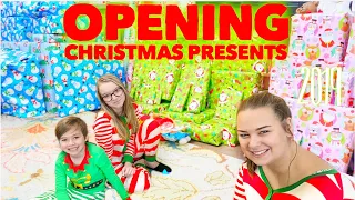 Christmas Morning 2019 (OPENING CHRISTMAS PRESENTS) | Family 5 Vlogs