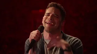 Jeremy Jordan complaining about Idina's impossible high notes