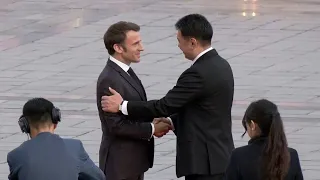 Macron accueilli en Mongolie, une première pour un président français | AFP Images