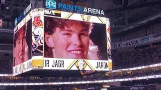 Jaromir Jagr gets his No. 68 jersey retired by the Pittsburgh Penguins