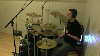 Iron Maiden - Hallowed be thy Name (One handed drum cover)