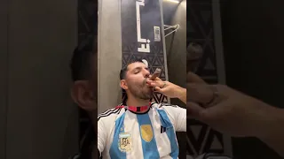 Agüero enjoying a cigar after winning the World Cup🤩🥶😳 #shorts #youtubeshorts #football #worldcup