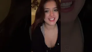 Periscope pretty girl live broadcast 040