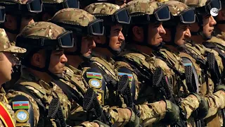 75 азербайджанских военнослужащих прошли по Красной площади в честь 75-летия Победы