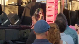 Lauren Ruth Ward LIVE, "Wise Gal" Made in L.A. Golden Road Brewery 9/1/2019