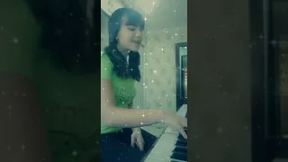 Песня анивар на фортепиано(1)