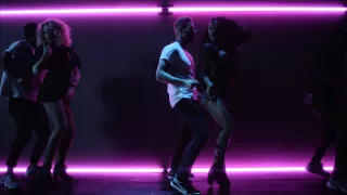 M.Pokora - Voir la nuit s'emballer (Clip Officiel)