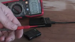 Testing Nikon D3100 battery with multimeter