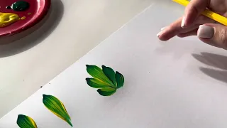 Video lesson: how to paint a basic leaf in Petrykivka art