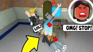 LOL! TROLLING THE HACKERS! (Roblox Flee The Facility)
