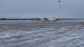 В Красноселькупе приземлился самолет, который за один рейс может доставить пассажиров в три города