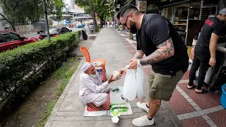 FREE Nasi Lemak to Everyone I see in Kuala Lumpur, Malaysia 🇲🇾