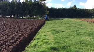 Solis 25 ploughing with ransomes TS1014