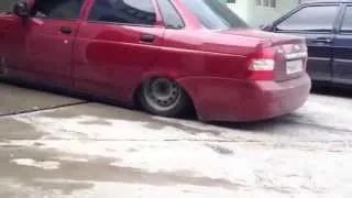 Ужасное ДТП на мойке - A terrible accident at the car wash