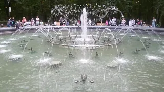 Новый фонтан в парке Швейцария!!!😃😄😄👍