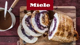 Rezept: Putenrollbraten mit Rotkohlfüllung I Miele